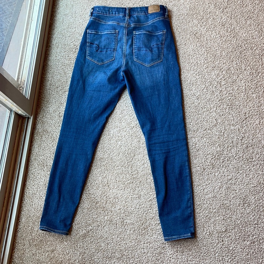 American Eagle, size 6, curvy high rise jegging.